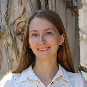 closeup of Veronica Szpak